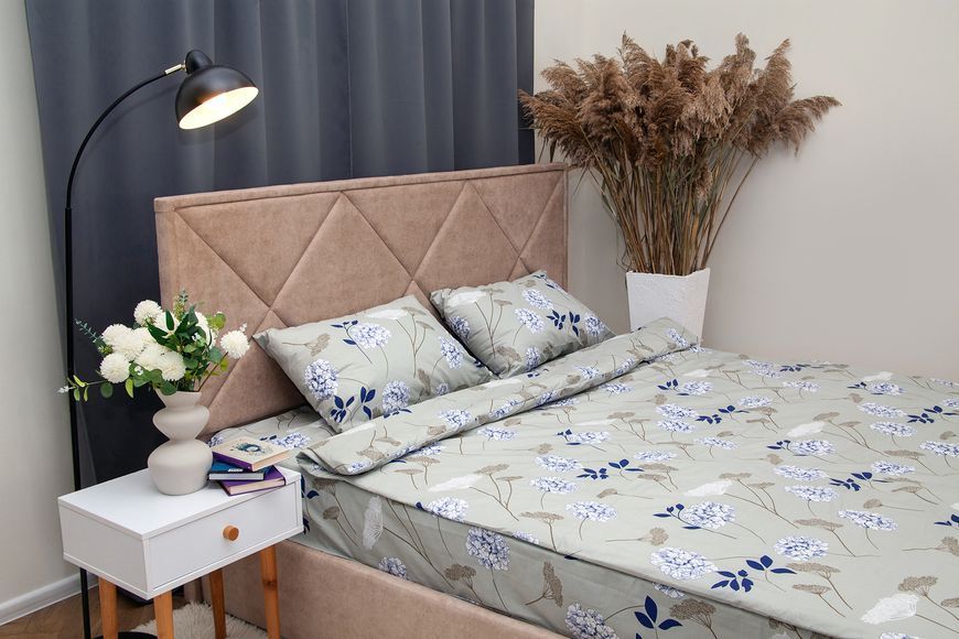 Комплект постільної білизни Деметра-26 (євро, бязь gold lux, наволочки: 50х70 см 2 шт та 70х70 см 2 шт, капучино, бузина) IMI m-ps-bz-glx-dmtr26-vr-k-b фото